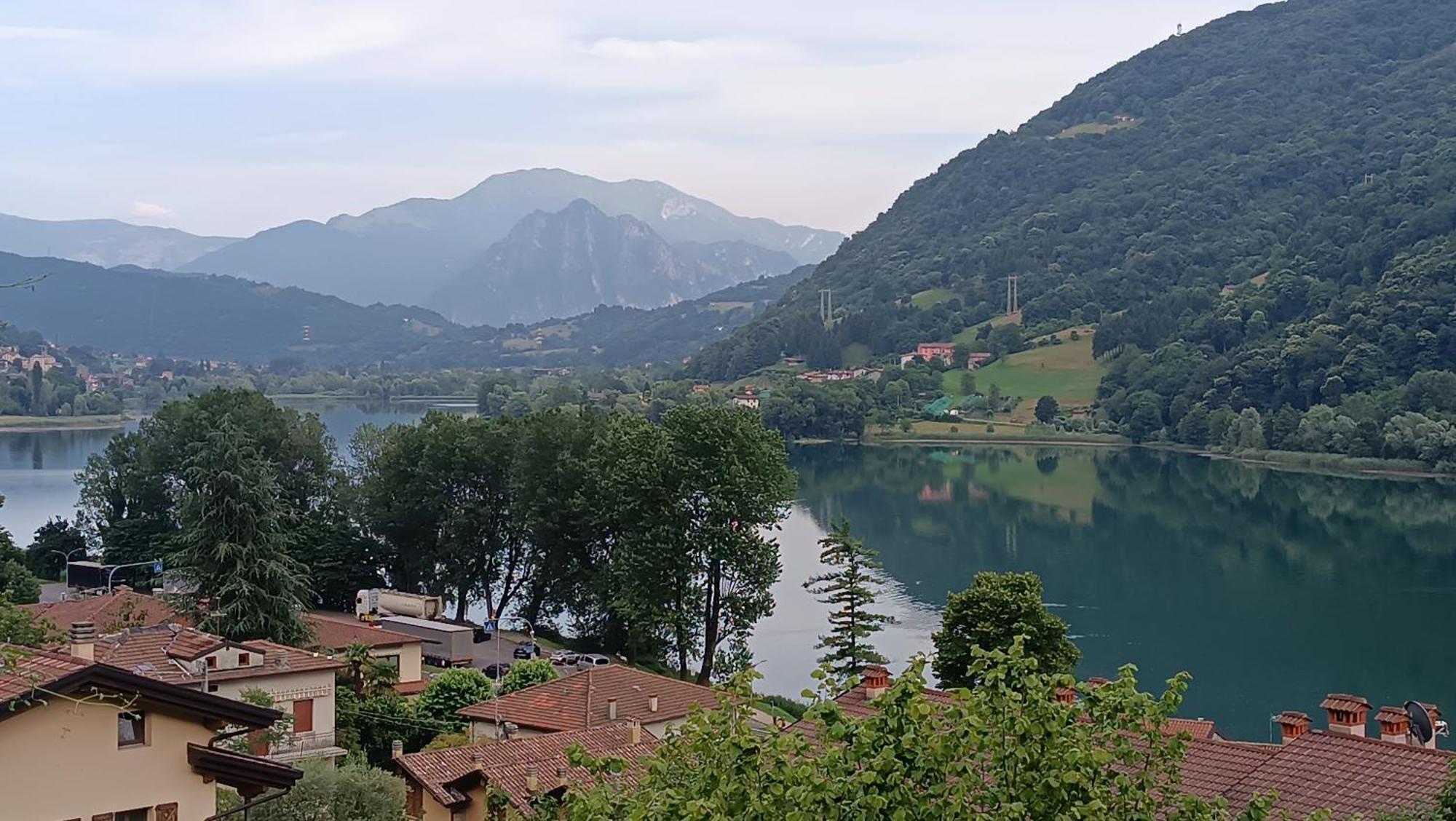 Casa Vacanza Ranzanico Lago, Lago Di Endine - Relax E Natura Tutta Da Vivere Exterior foto
